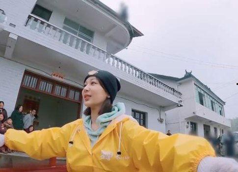 娱乐吃瓜酱剪辑女孩